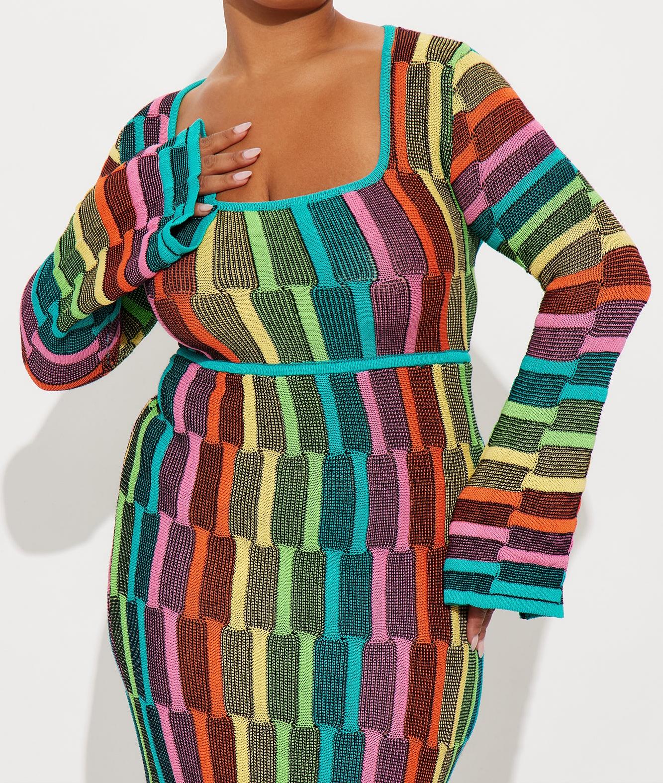 Colorful long-sleeved stretch dress