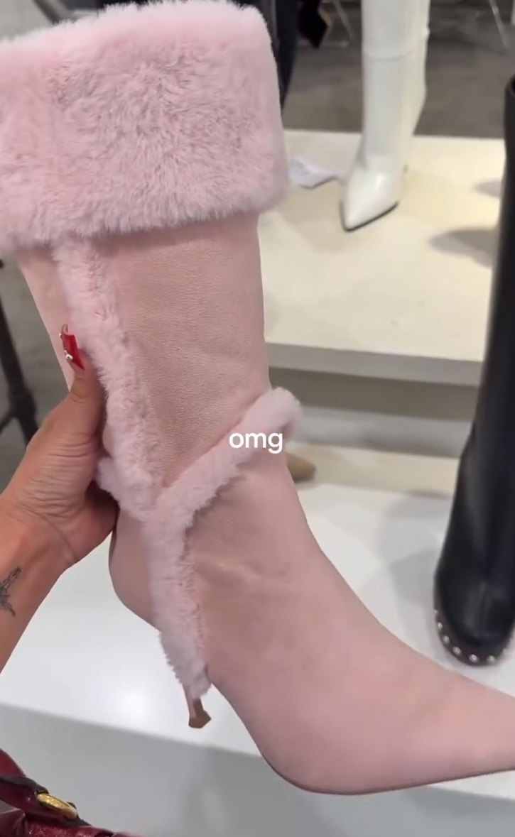 Plush rolled-up combination boots
