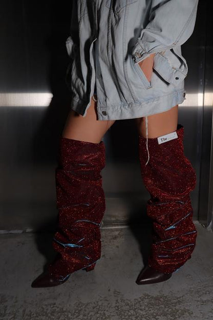 Shiny leggings and shoe covers