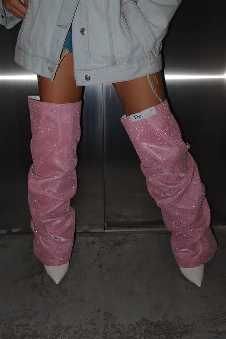Shiny leggings and shoe covers