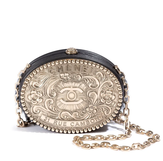 Vintage carved chain bag