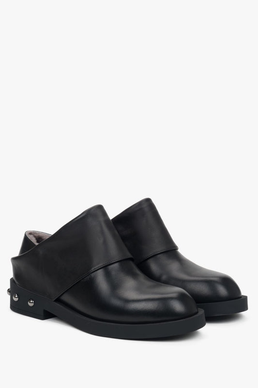 Natural leather low-heeled studded boots