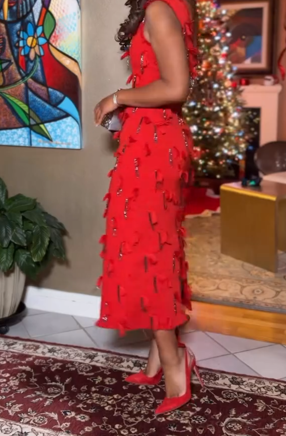 Mid-length hand-knitted dress