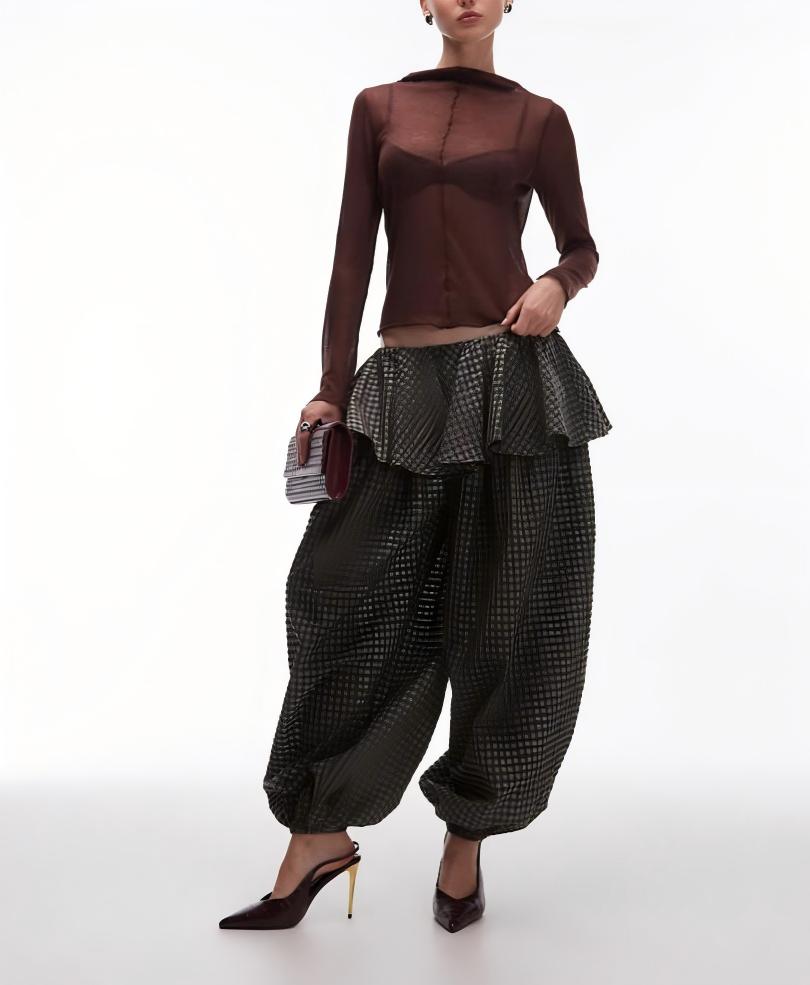 Plaid lantern pants with a skirt-like design