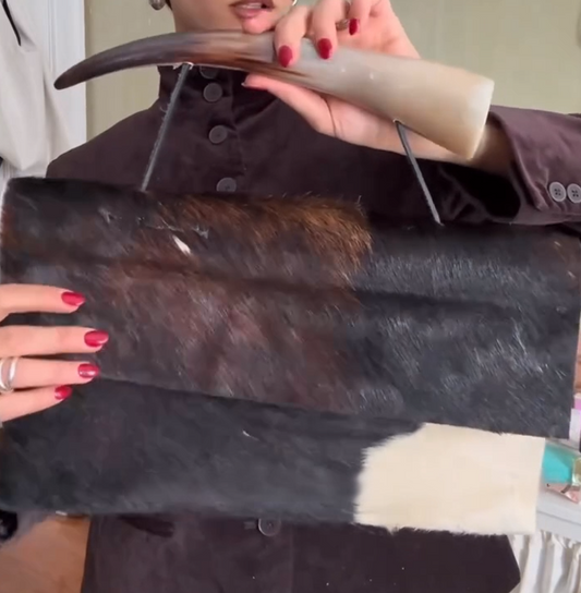 Soft fur and shoulder bag with horns/bones