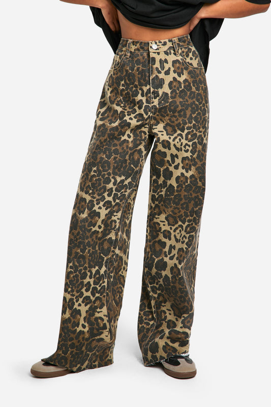 Leopard print wide-leg jeans