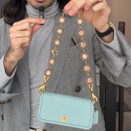Women's chain shoulder/crossbody bag