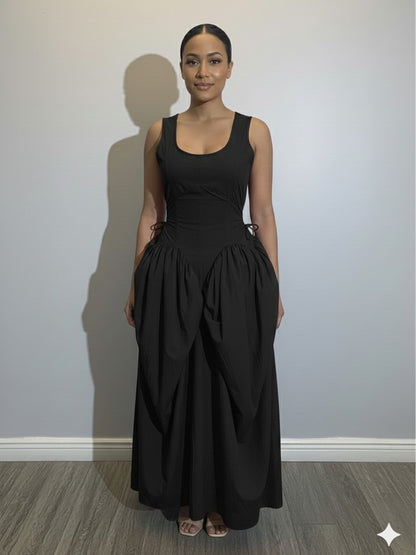 U-shaped halter-neck pleated patchwork dress