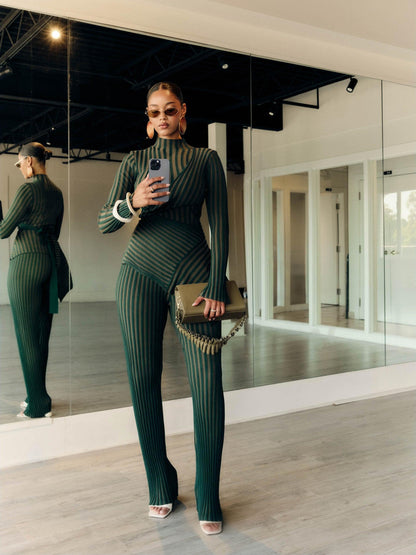 High-neck ribbed knit top and knit pants set
