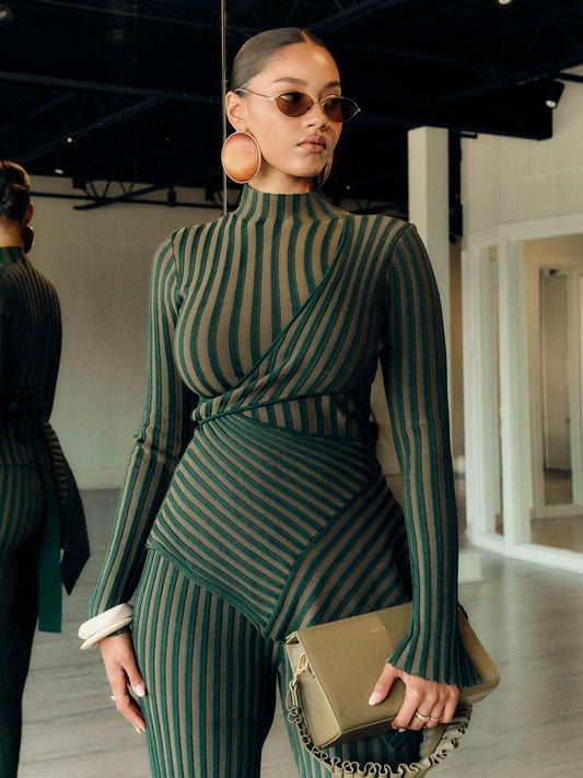 High-neck ribbed knit top and knit pants set