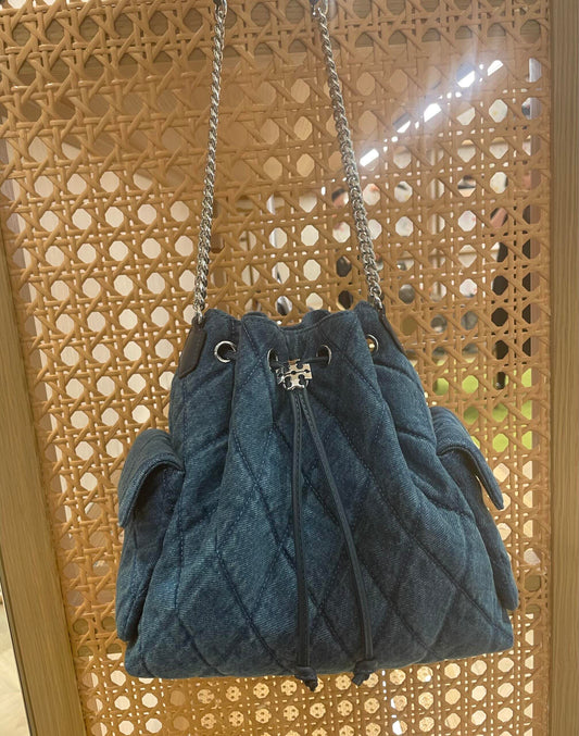 Bucket bag, drawstring backpack, chain quilted women's bag