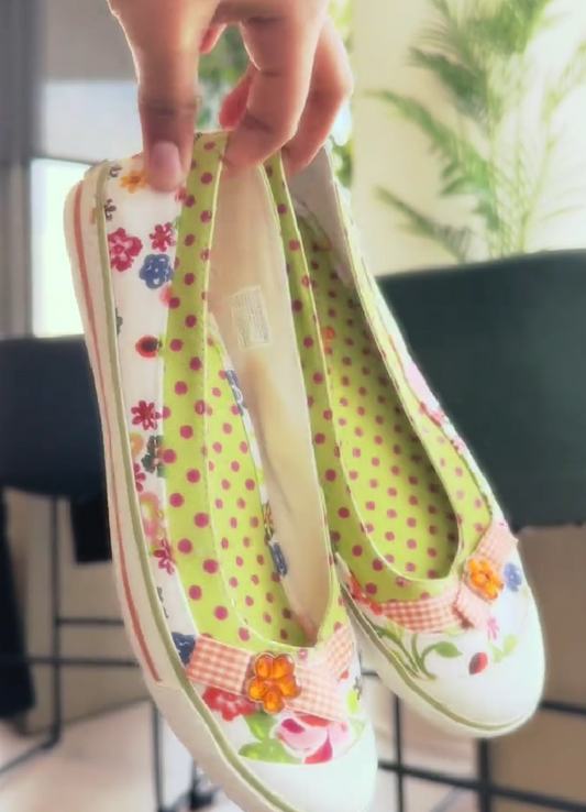 Women's Low-Cut Canvas Slip-On Shoes