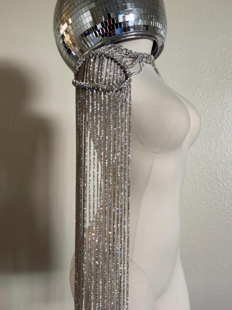 Rhinestone shoulder choker (20-25 in).