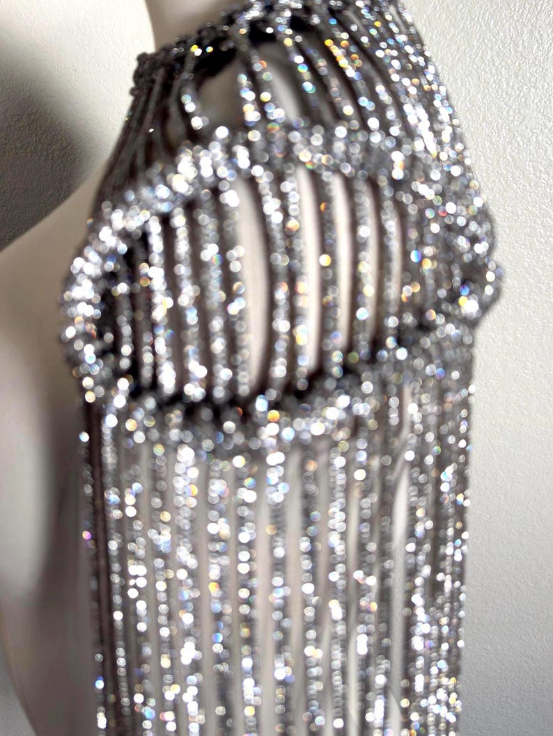 Rhinestone shoulder choker (20-25 in).