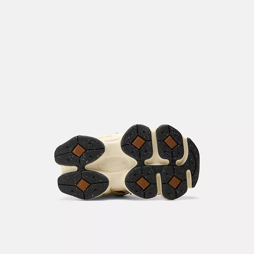 Infant and toddler mesh sneakers