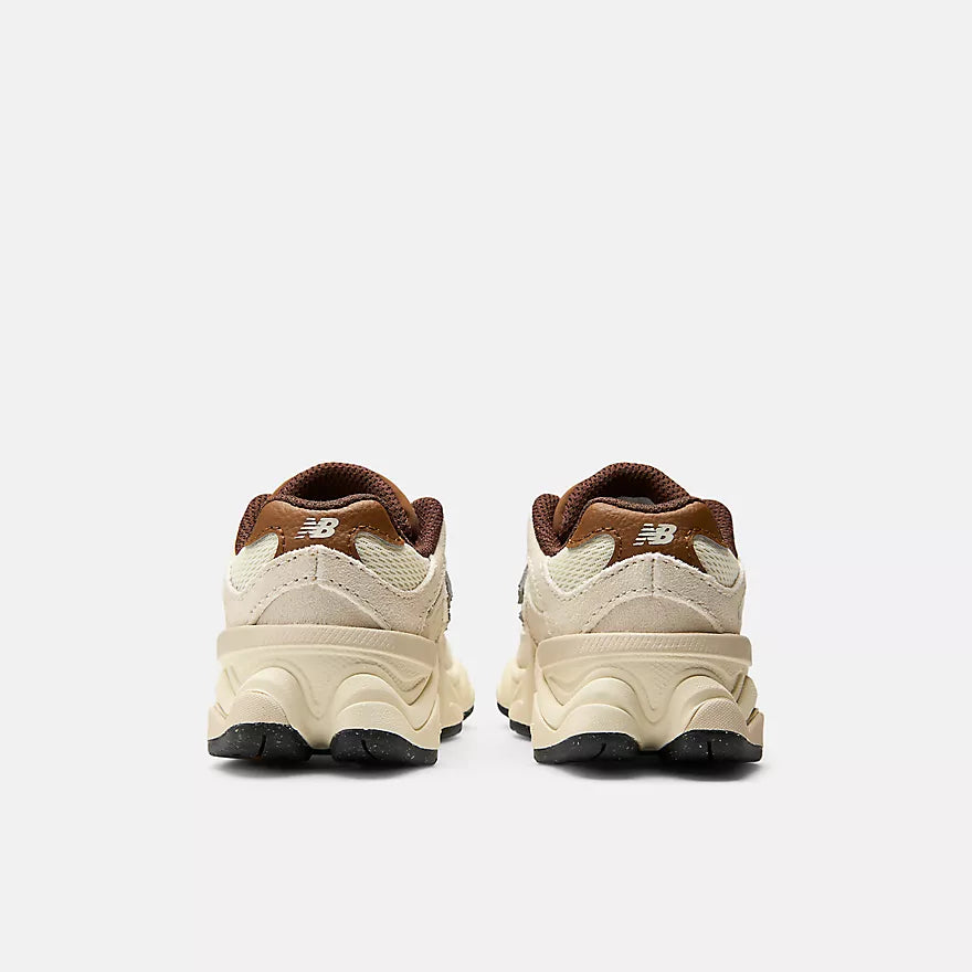 Infant and toddler mesh sneakers