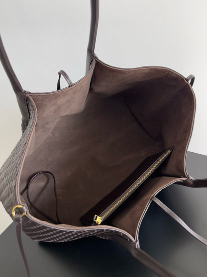 Woven double-sided shoulder tote bag