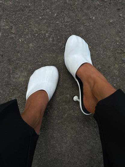 Leather semi-enclosed high heels
