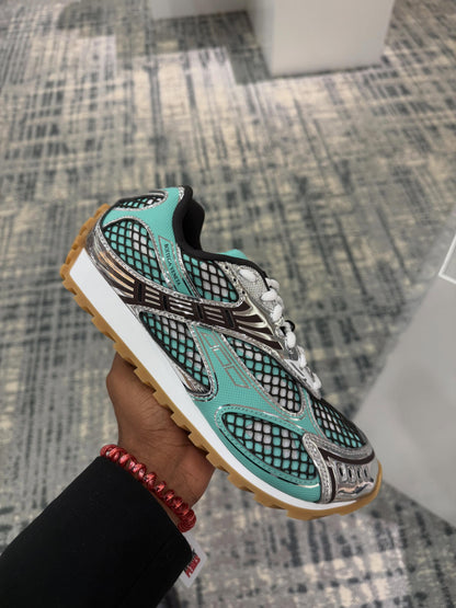 Genuine leather and mesh sneakers