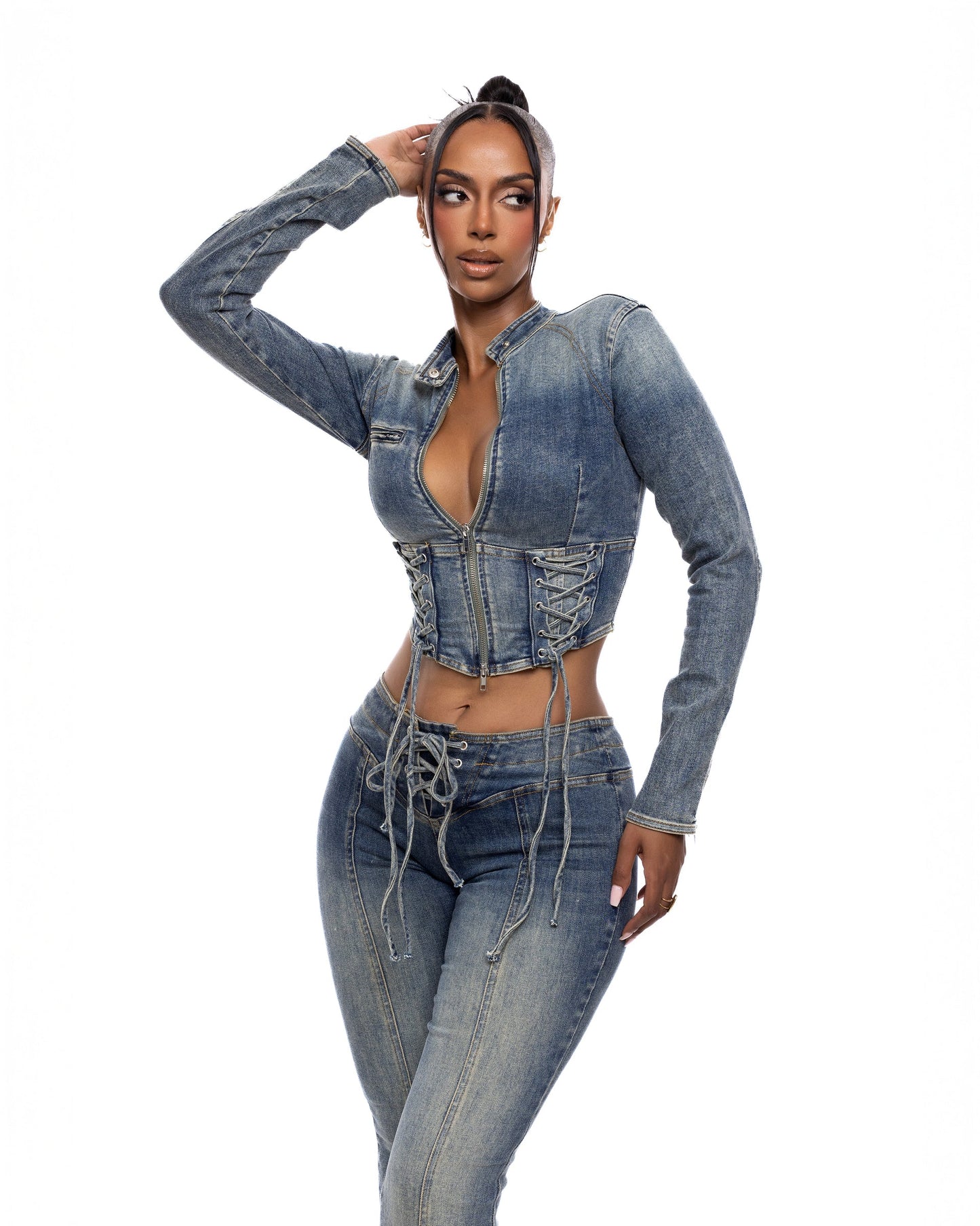 Form-fitting denim set
