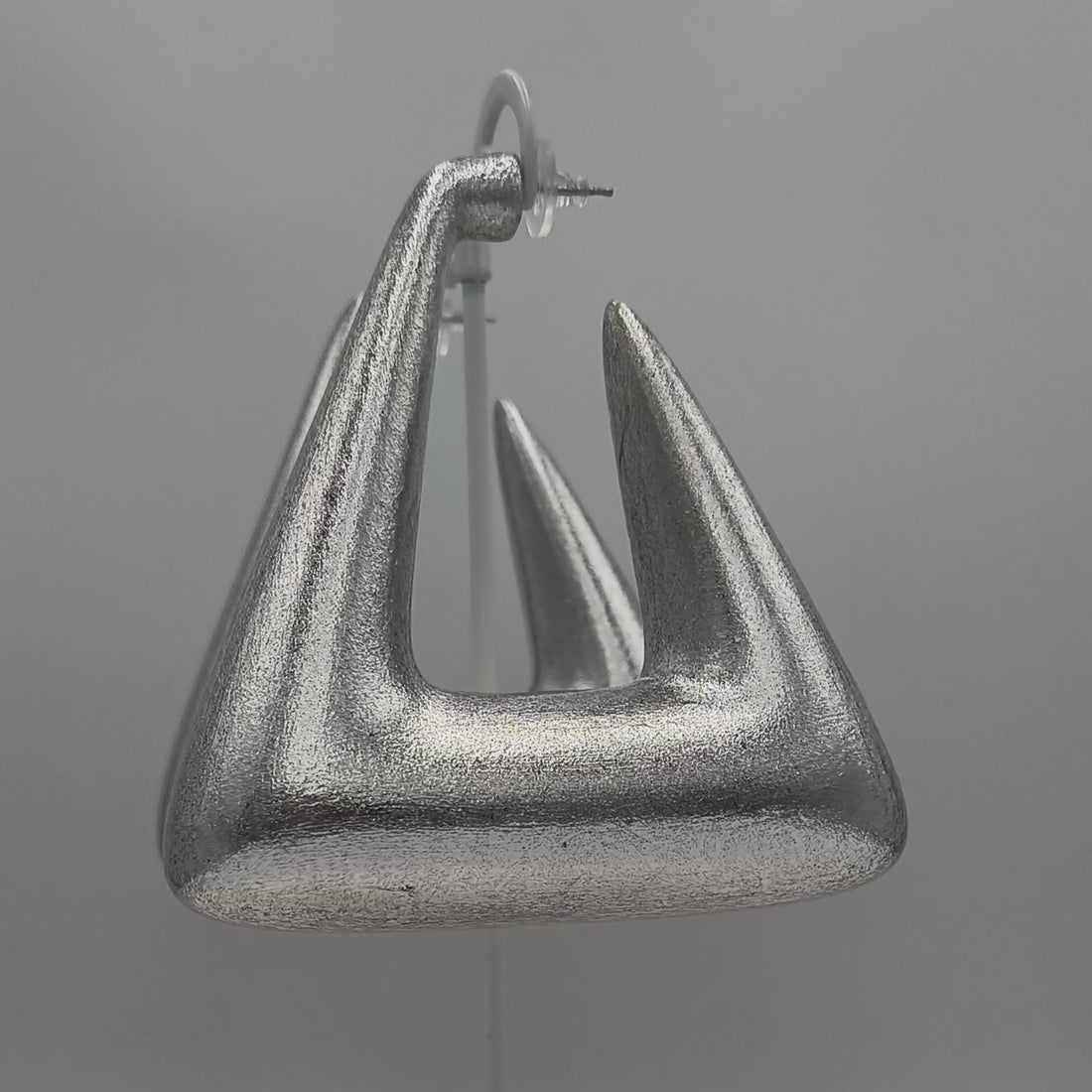 Pyramid Hoops