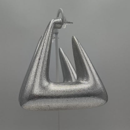 Pyramid Hoops