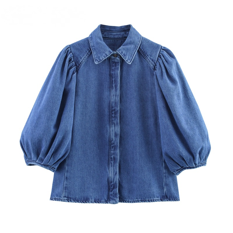 Women's denim shirt with three-quarter puff sleeves