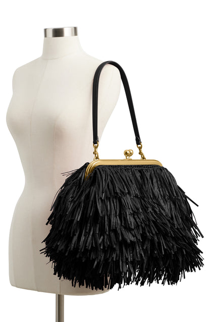 Kisslock Fringe Straw Frame Bag