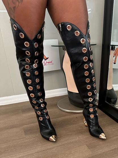 High Eyes Pumps
