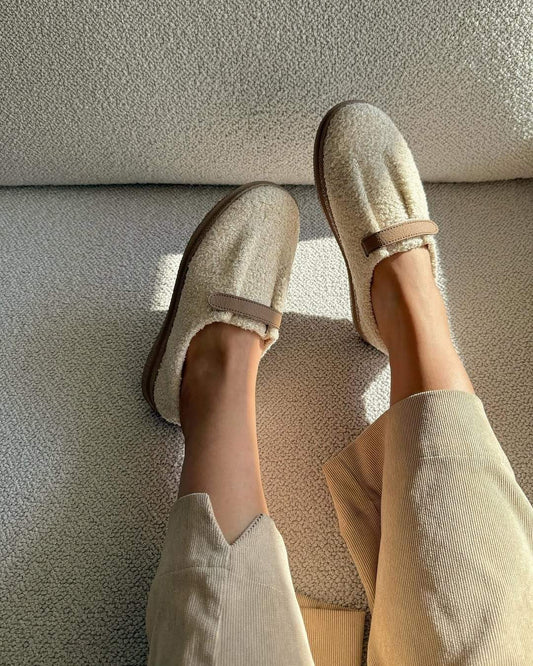 Fur one-piece slip-on shoes