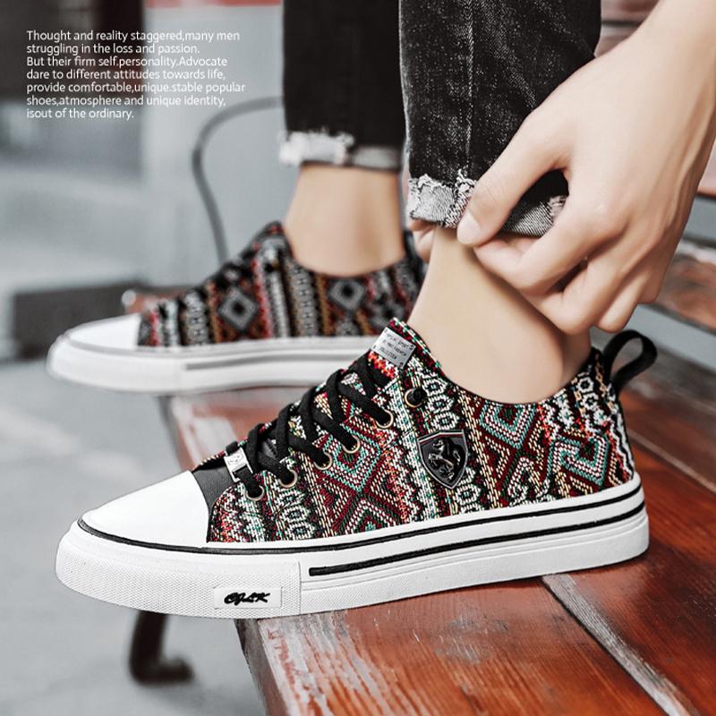 New Breathable Retro Pattern Casual Shoes