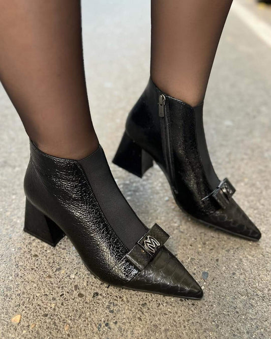 Women's Ankle Boots Leather Pointed Toe Anti-Slip Shoes