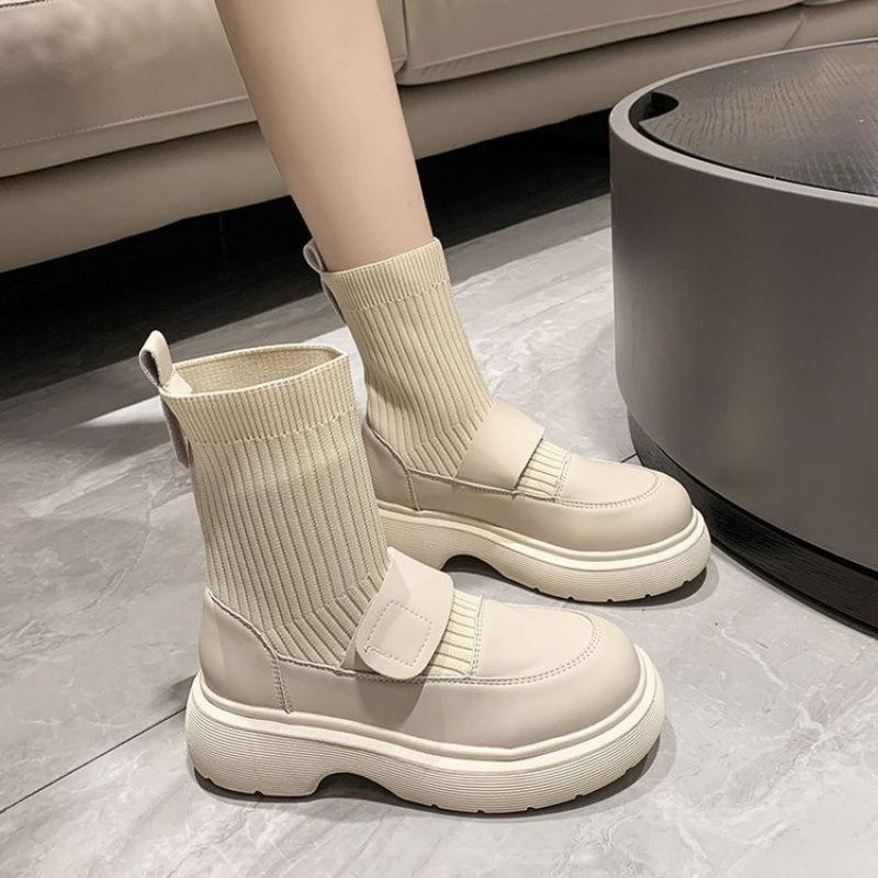 Slip-on sock-style Chelsea boots