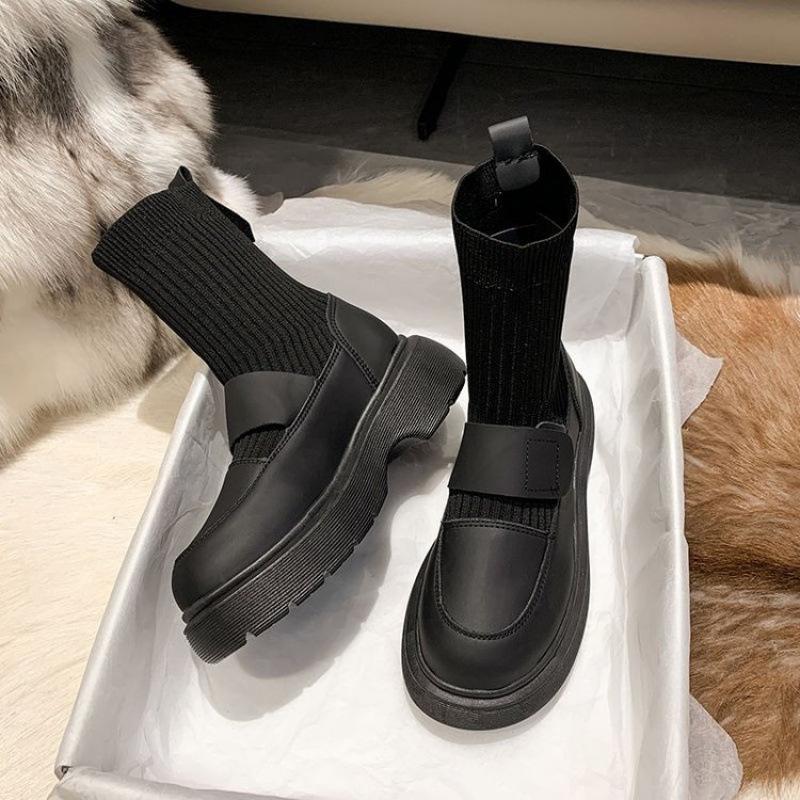 Slip-on sock-style Chelsea boots