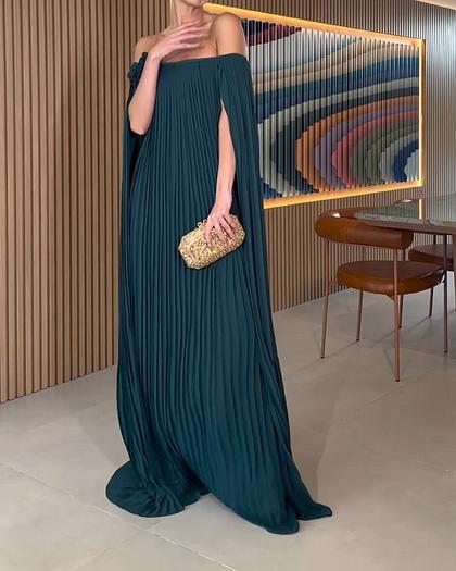 Off-the-shoulder Pleated Solid Color Dress