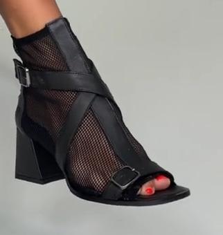 Hollow thick heel mesh boots